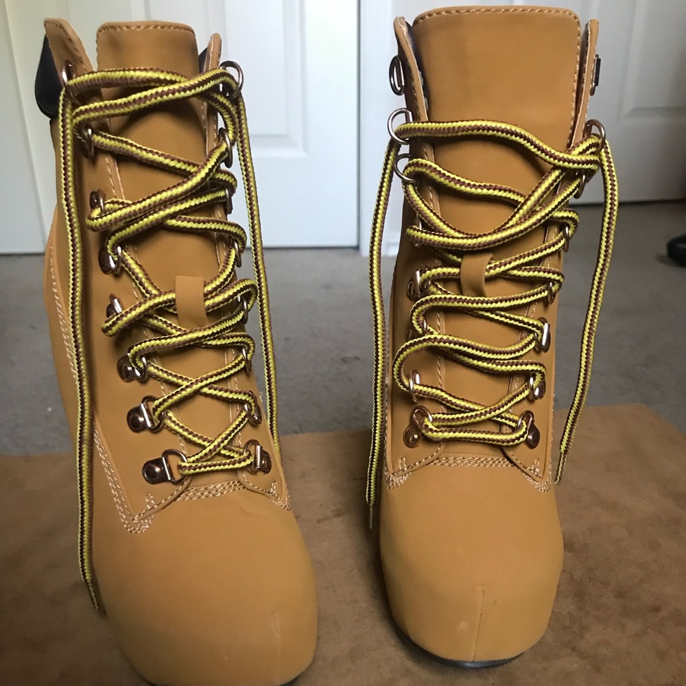 Wheat 5’in Boot Heels